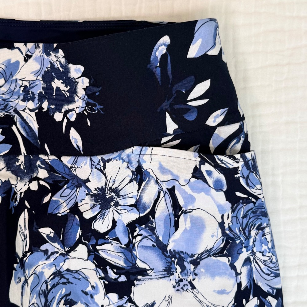 SC & CO Skort Skirt Pull On Medium Blue White Floral Pickleball Golf Athleisure - Picture 5 of 11